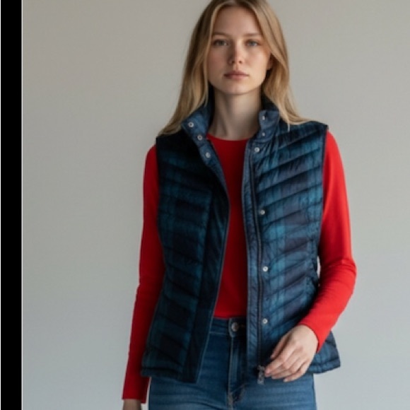 Lands' End Jackets & Blazers - Lands' End Women's Navy Puffer Vest